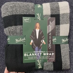Woolrich Blanket Wrap Womens One Size Black Reversible Plaid Poncho Cape